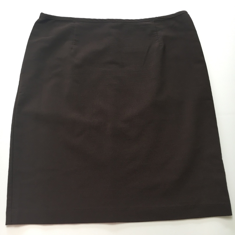 B. Smart 2-pc Brown Skirt Suit, sz 6 - Picture 7 of 7